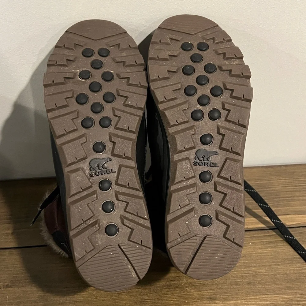 Sorrel women’s Tivoli sport faux fur lace up waterproof brown and black size 8M